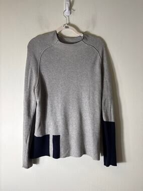 Zaket Plover Navy and Gray Ripped Sweater Sz L